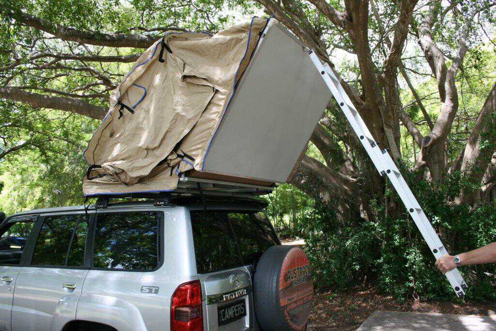 setting up 5 Camper Trailers & Rooftop Tents