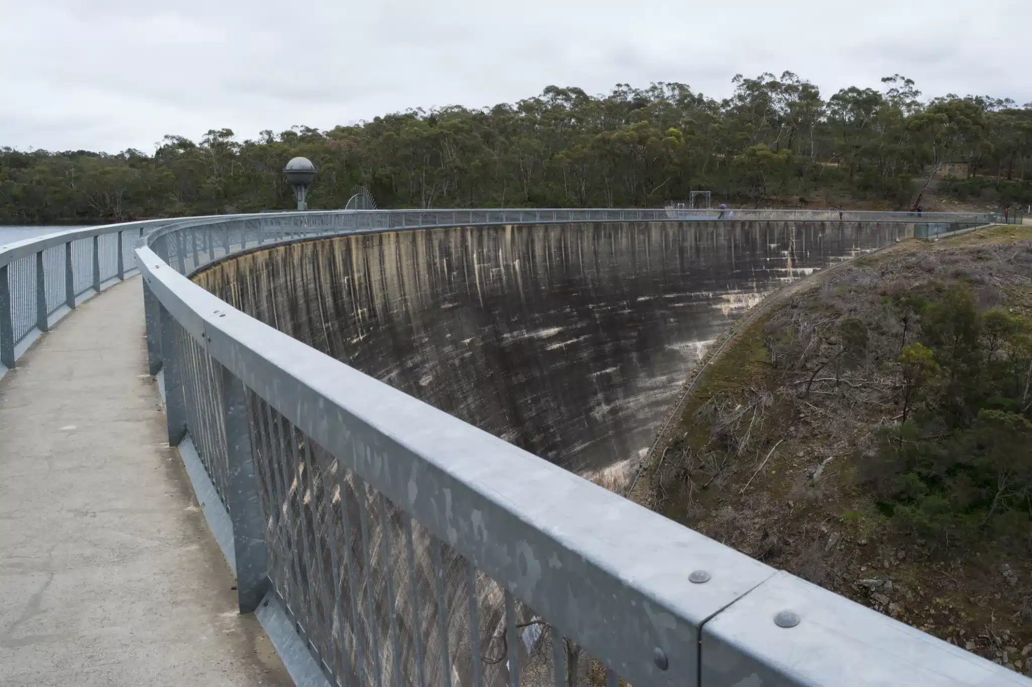 Walk way over the Whispering Wall at Barossa Reservoir in Williamstown, South Australia