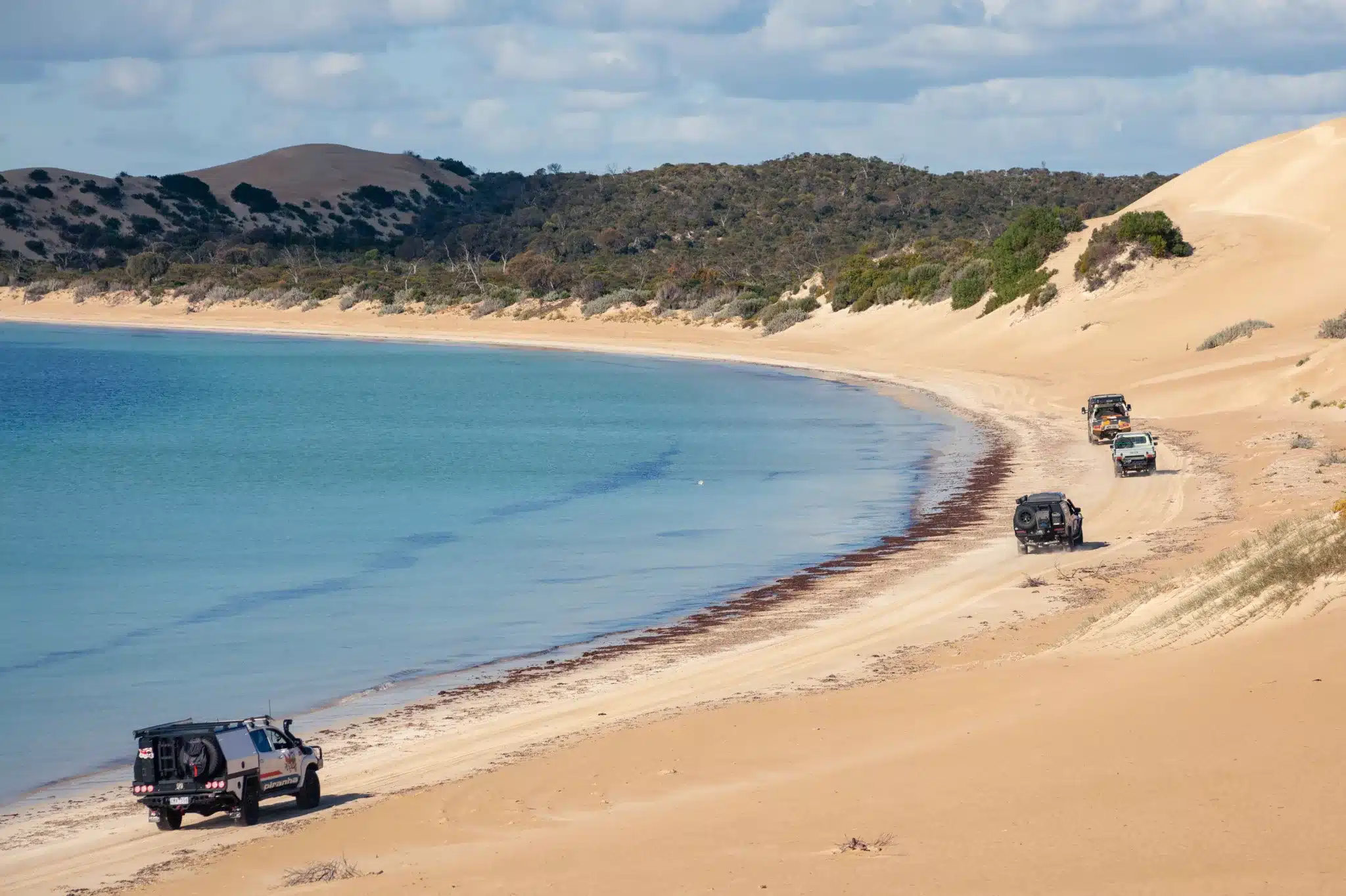 Off Road UTEs driving along Whalers Way