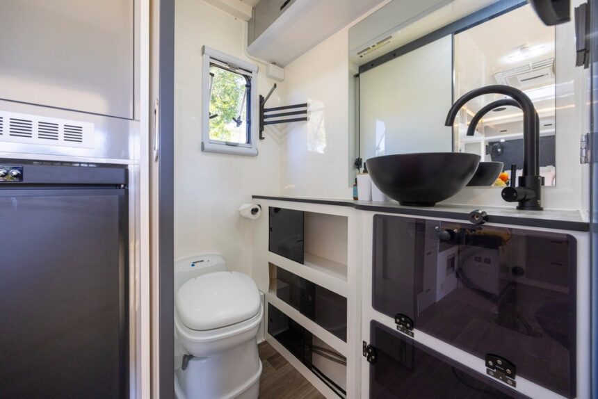 Madigan 16 Couples Hybrid Offroad Caravan - Image 9