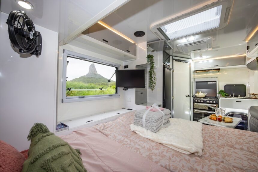 Gibb 14 Hybrid Offroad Caravan - Image 4