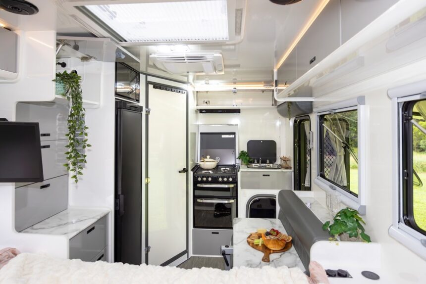 Gibb 14 Hybrid Offroad Caravan - Image 7