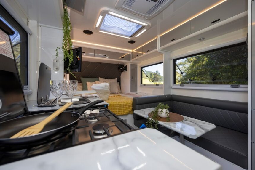 Gibb 16 Couples Hybrid Offroad Caravan - Image 9