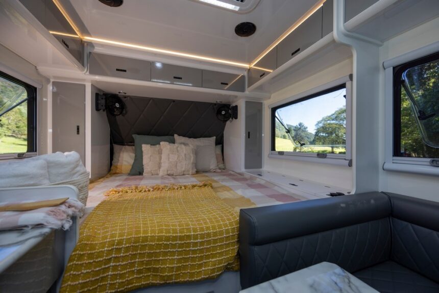Gibb 16 Couples Hybrid Offroad Caravan - Image 10