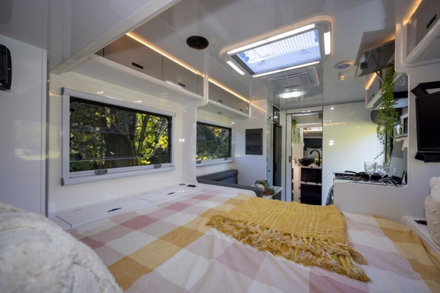 Gibb 16 Couples Hybrid Offroad Caravan - Image 20