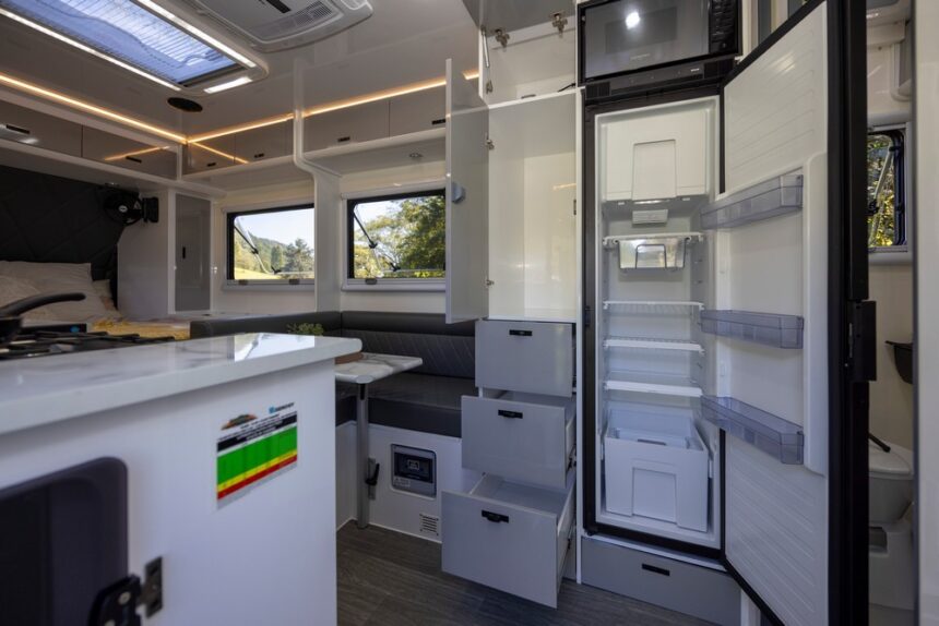 Gibb 16 Couples Hybrid Offroad Caravan - Image 23