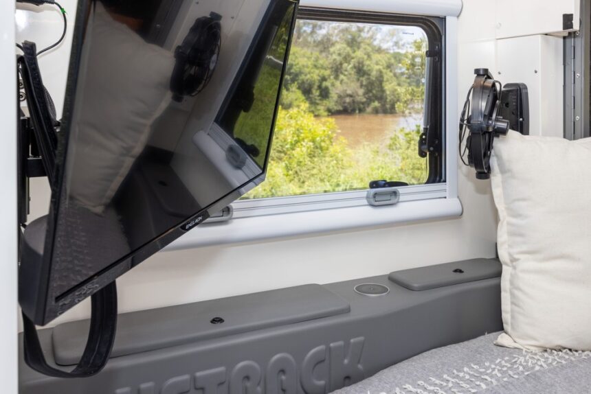 TANAMI X13B Hybrid Offroad Camper Family - Image 12