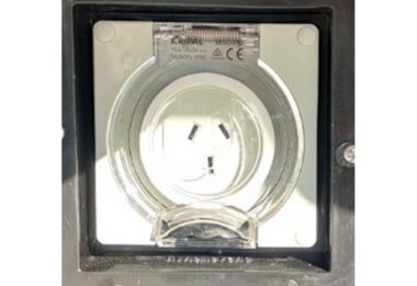 10A / 240V Waterproof Outlet