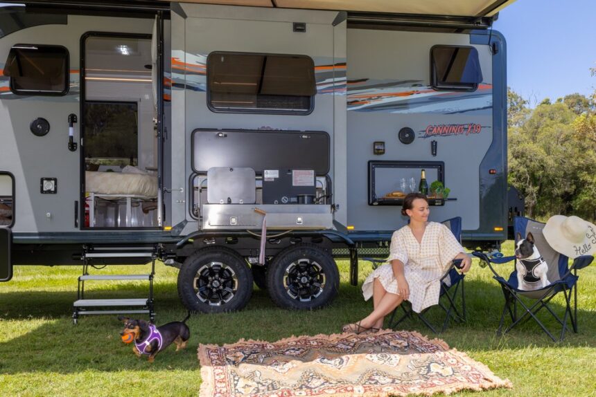 Canning X19 Couples Hybrid Offroad Caravan - Image 3
