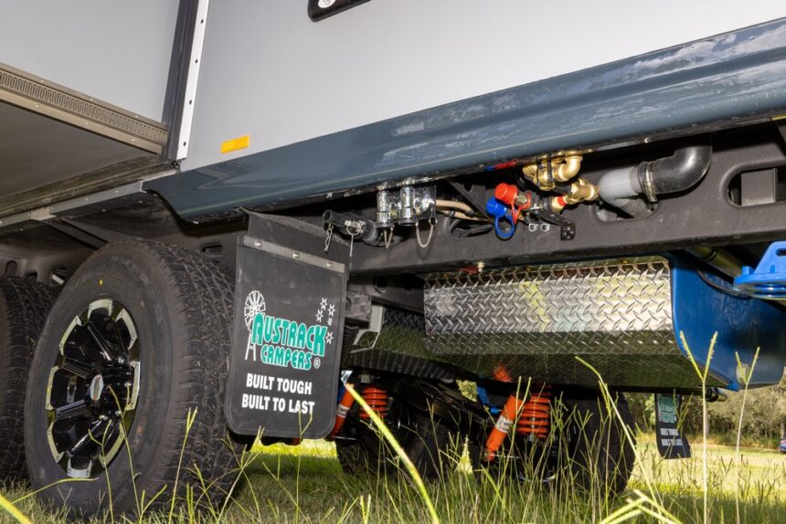 Canning X19 Couples Hybrid Offroad Caravan - Image 18