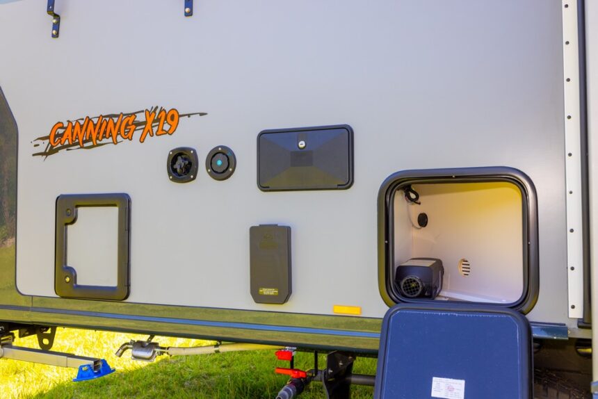 Canning X19 Couples Hybrid Offroad Caravan - Image 27