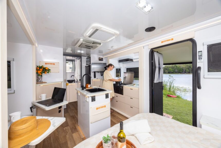 Canning X19 Couples Hybrid Offroad Caravan - Image 29