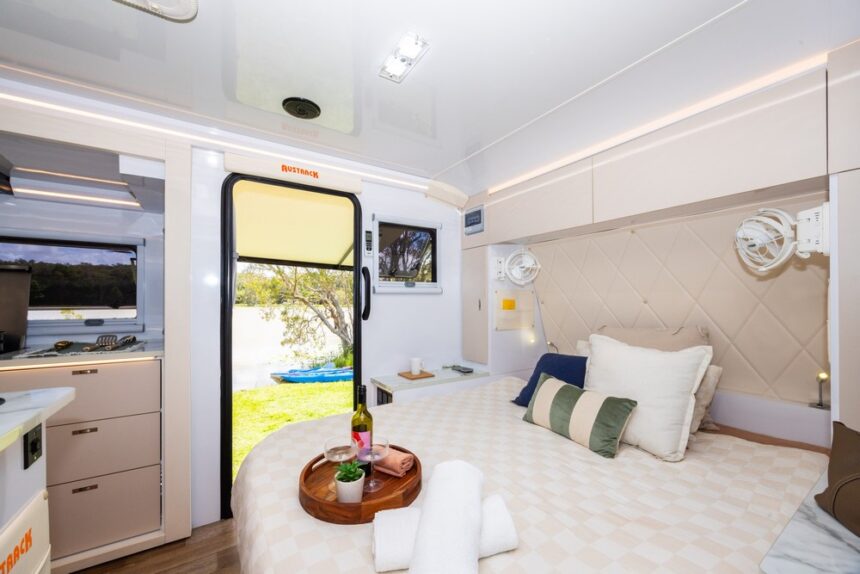 Canning X19 Couples Hybrid Offroad Caravan - Image 31