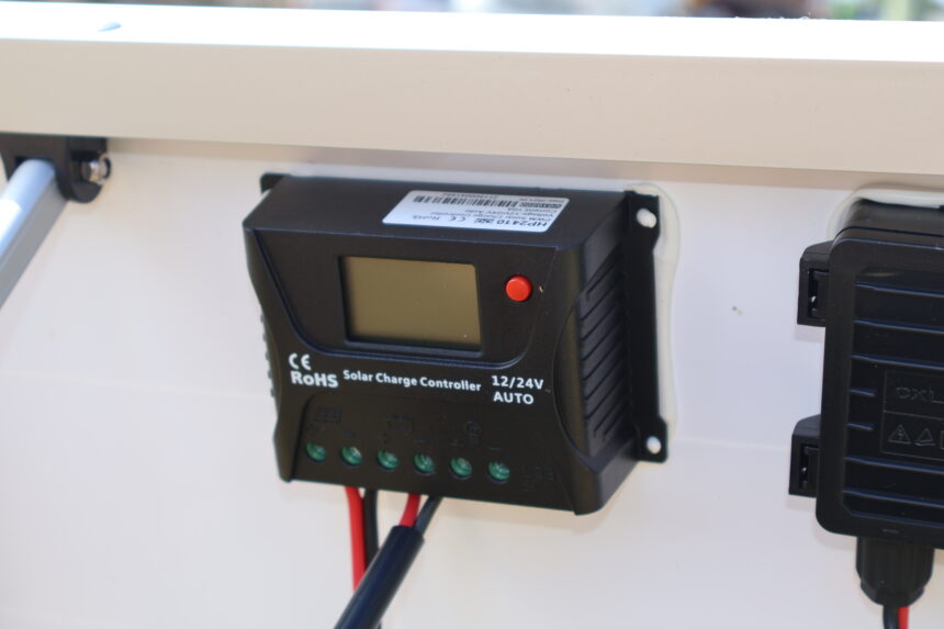 Austrack Campers Portable Solar Panel 200W - Image 4