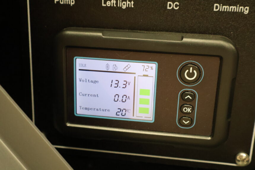 Austrack Campers 100ah Lithium Battery BMS Screen - Image 2