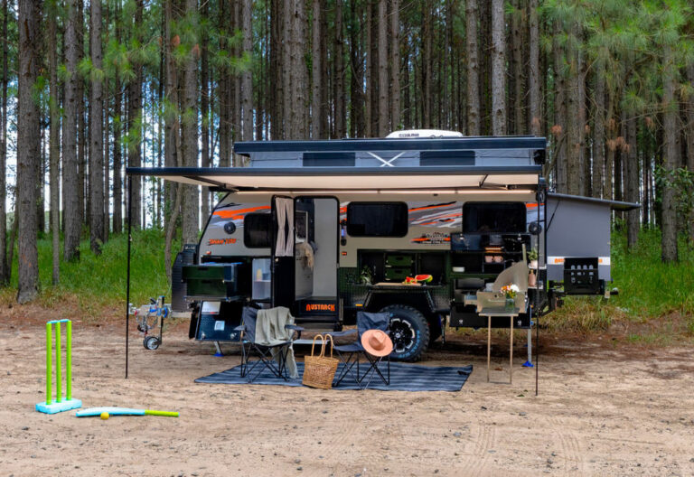 TANAMI X15B Hybrid Offroad Camper with Bunks
