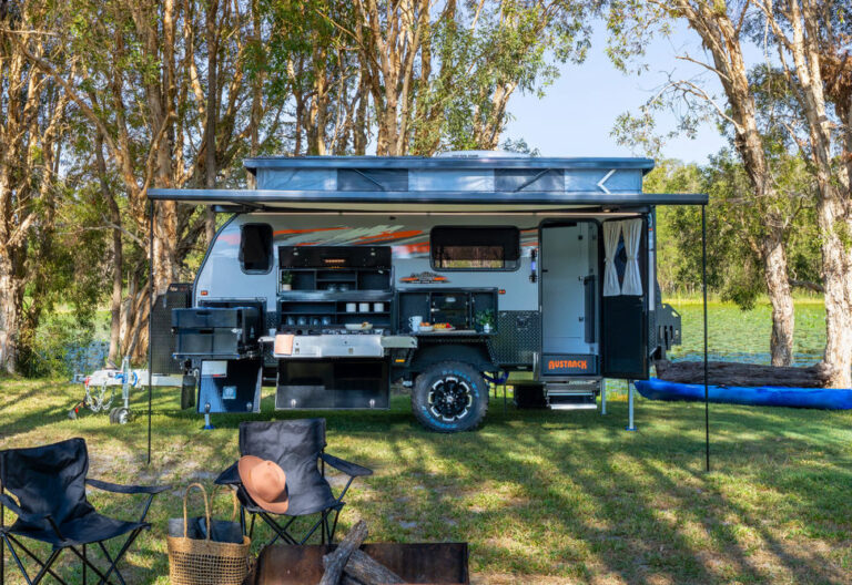 MADIGAN 15C Hybrid Offroad Camper